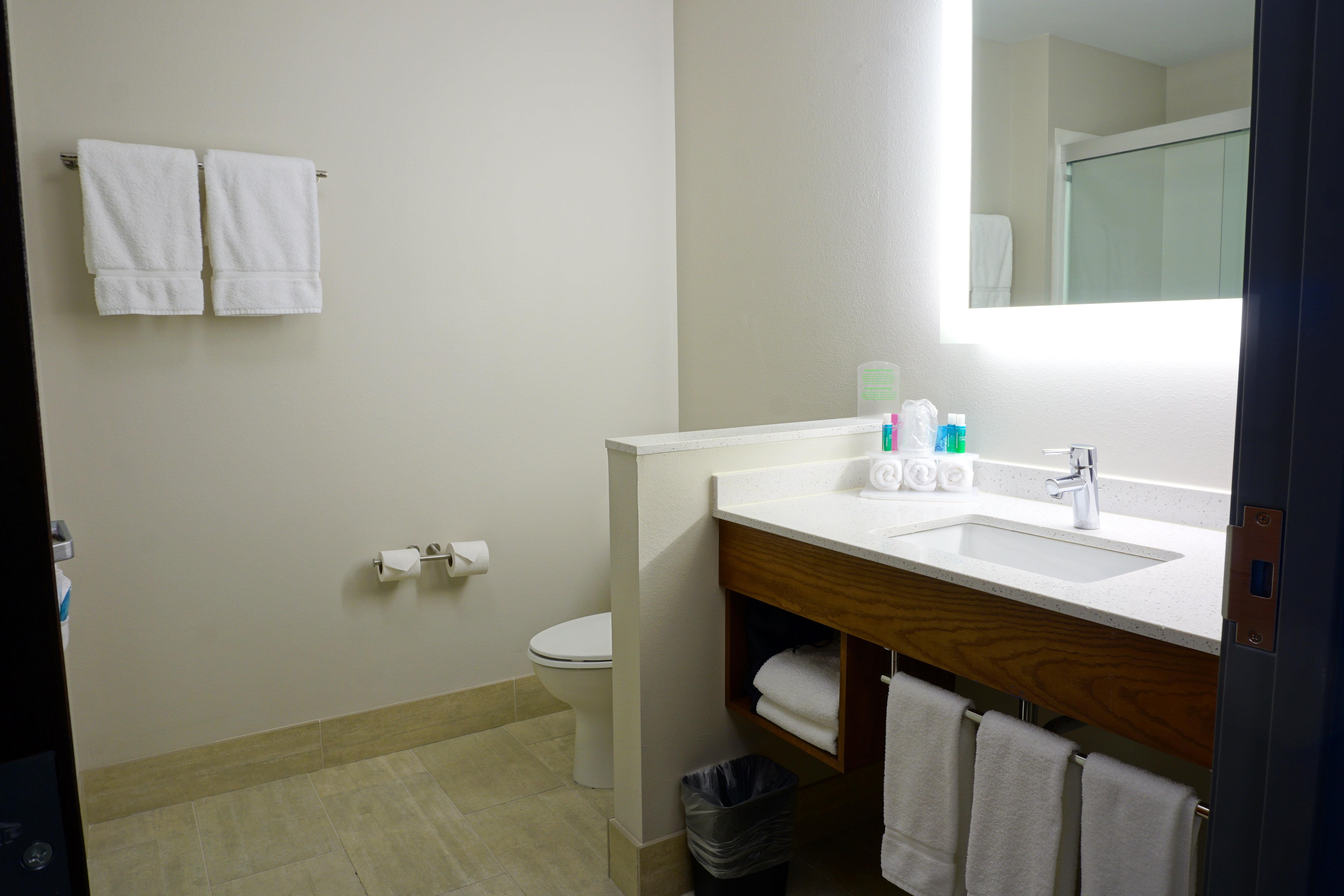 Holiday Inn Express & Suites Omaha - Millard Area By Ihg מראה חיצוני תמונה