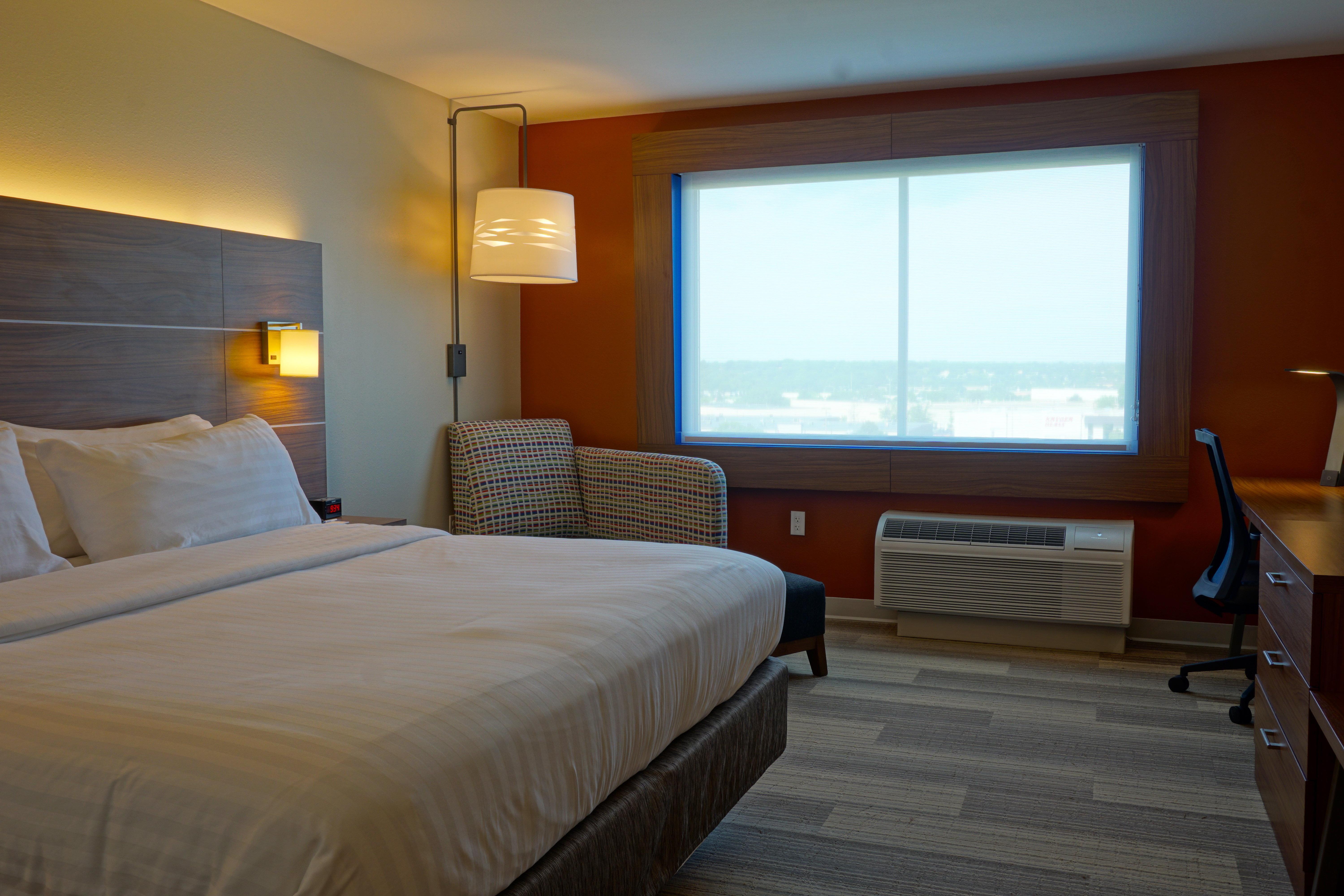 Holiday Inn Express & Suites Omaha - Millard Area By Ihg מראה חיצוני תמונה
