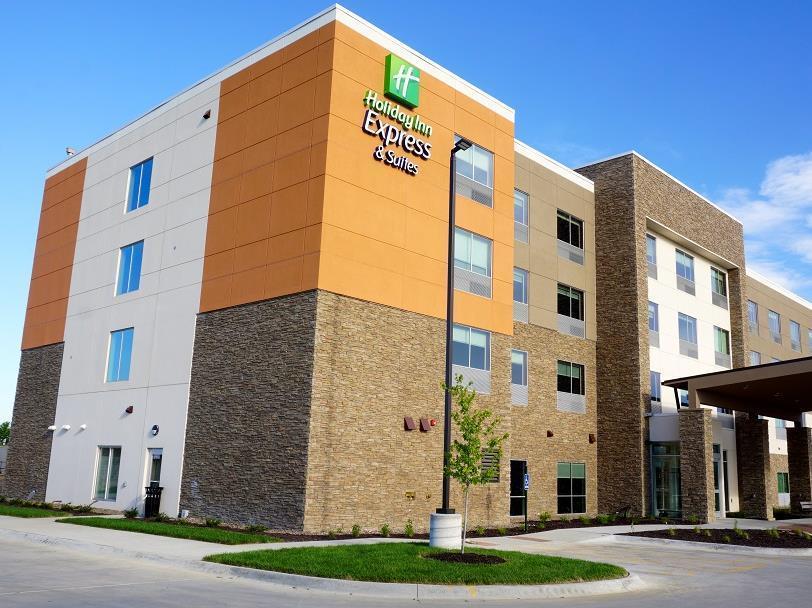 Holiday Inn Express & Suites Omaha - Millard Area By Ihg מראה חיצוני תמונה