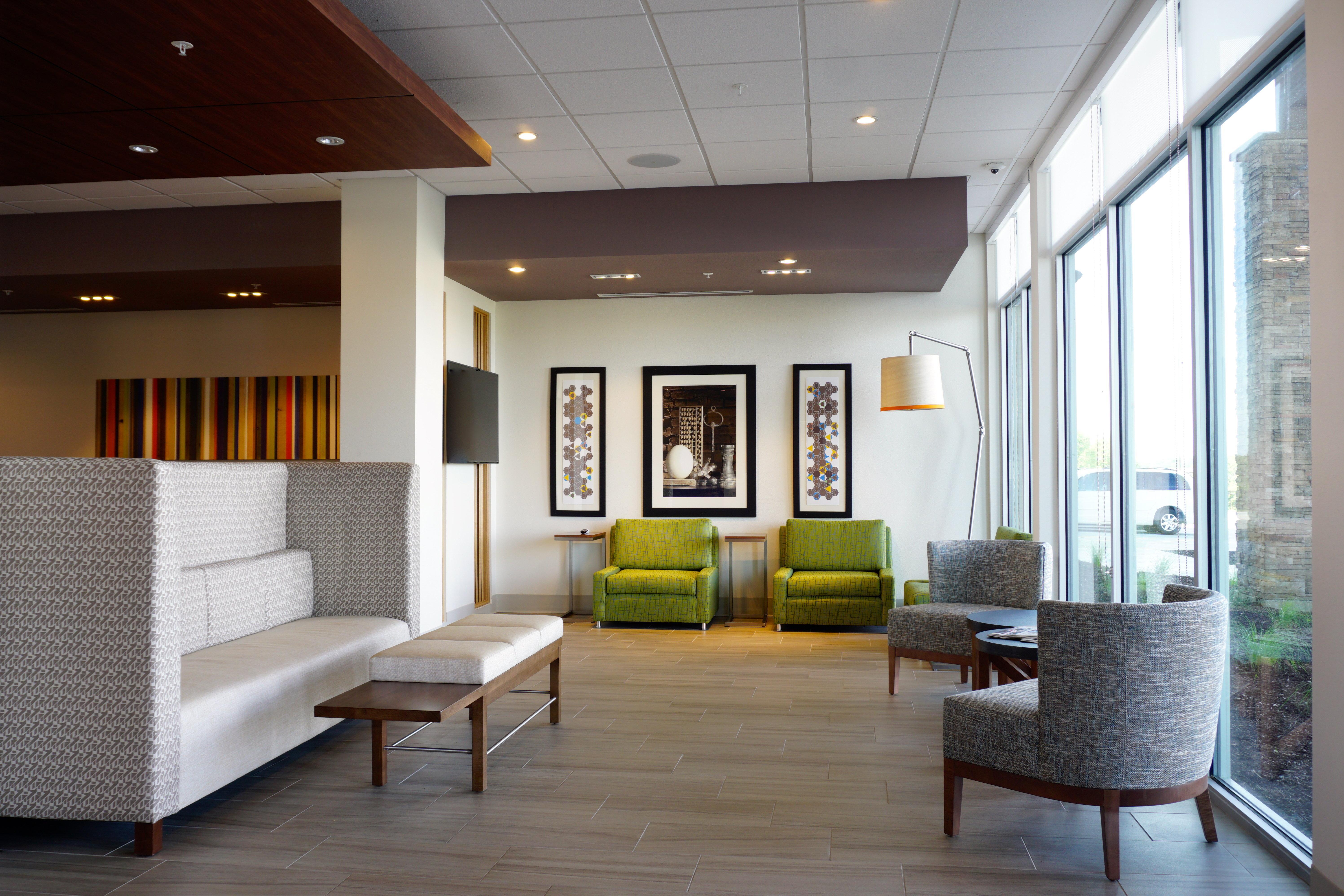 Holiday Inn Express & Suites Omaha - Millard Area By Ihg מראה חיצוני תמונה
